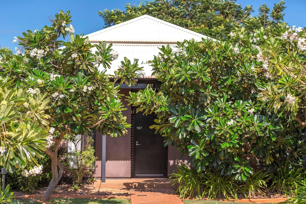 Oaks Cable Beach Resort 50/53