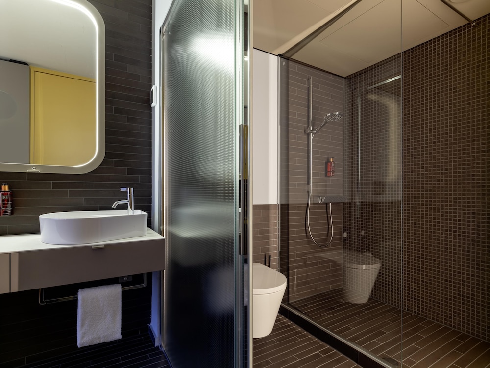 غرفة سوبيريور بسرير مزدوج، b'mine Duesseldorf, WorldHotels Crafted 3/5