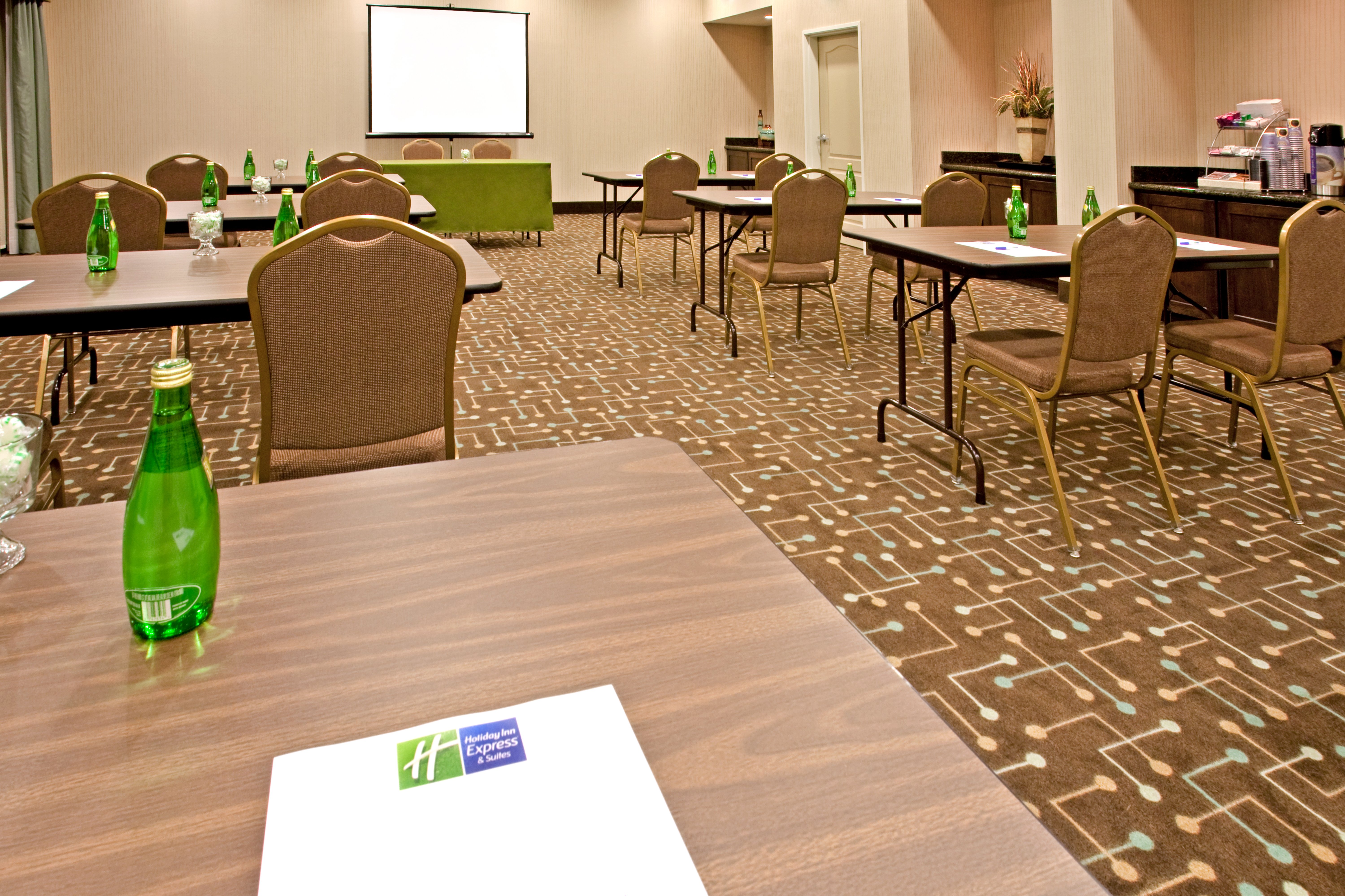 Holiday Inn Express Hotel And Suites Cedar Hill 65/69