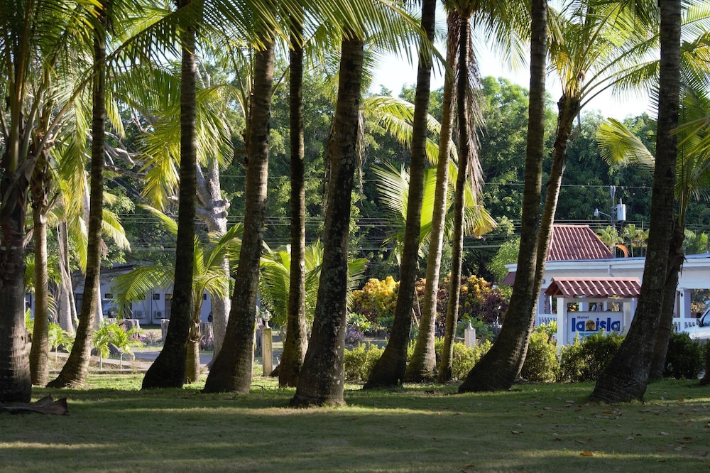 La Isla Hotel 31/35