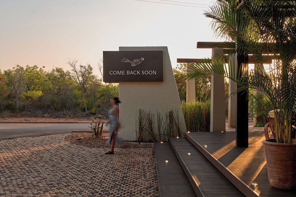 Kimberley Sands Resort and Spa Cable Beach 68/74