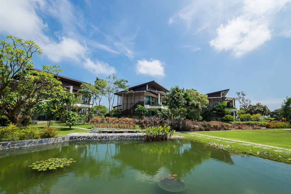 I-TARA RESORT & SPA 63/71