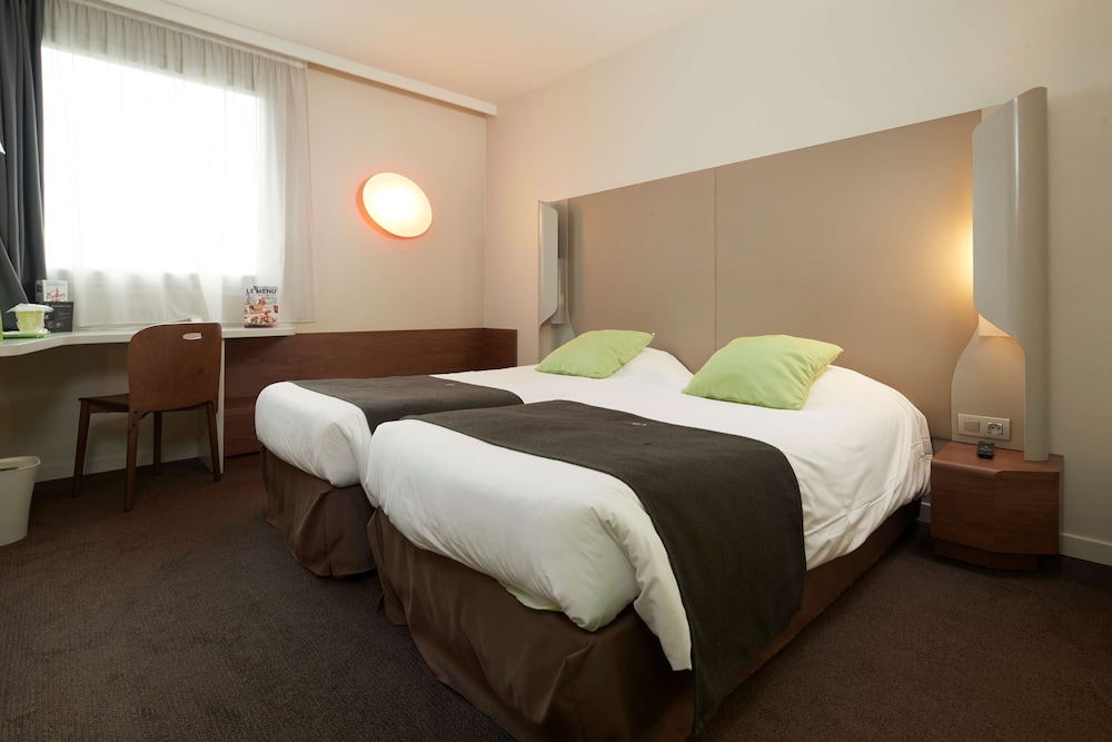 Hotel Campanile Nantes Centre Saint Jacques 28/69