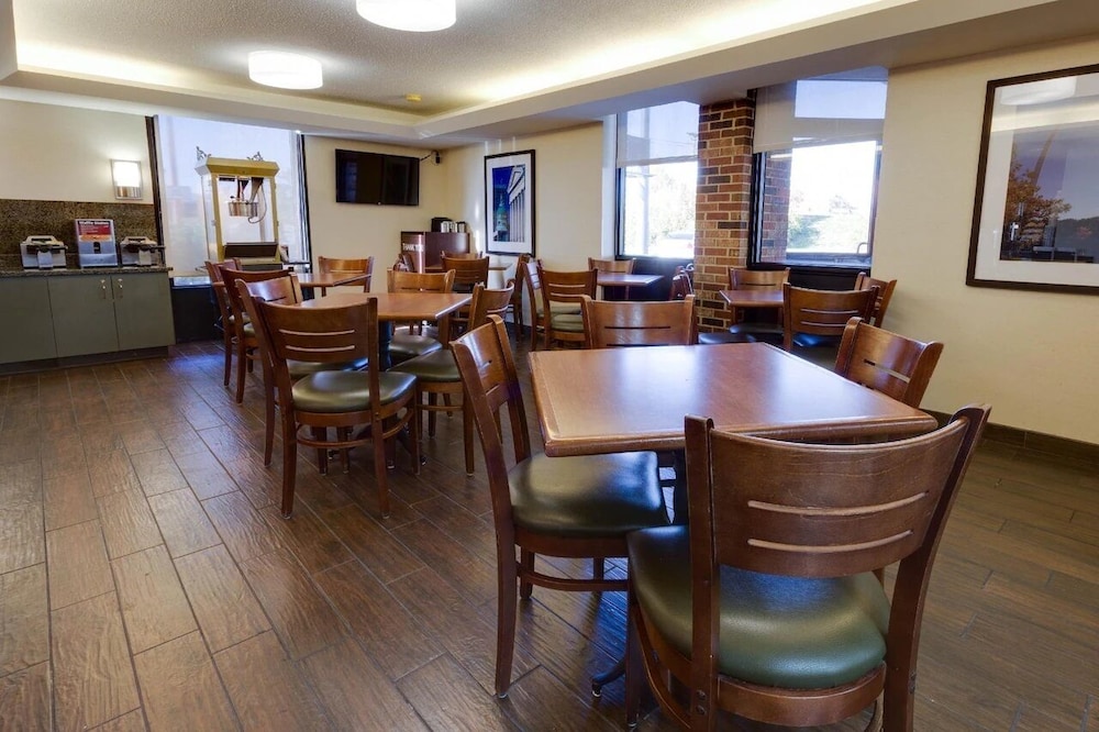 Wingate by Wyndham St. Louis/Fenton Route 66 9/16