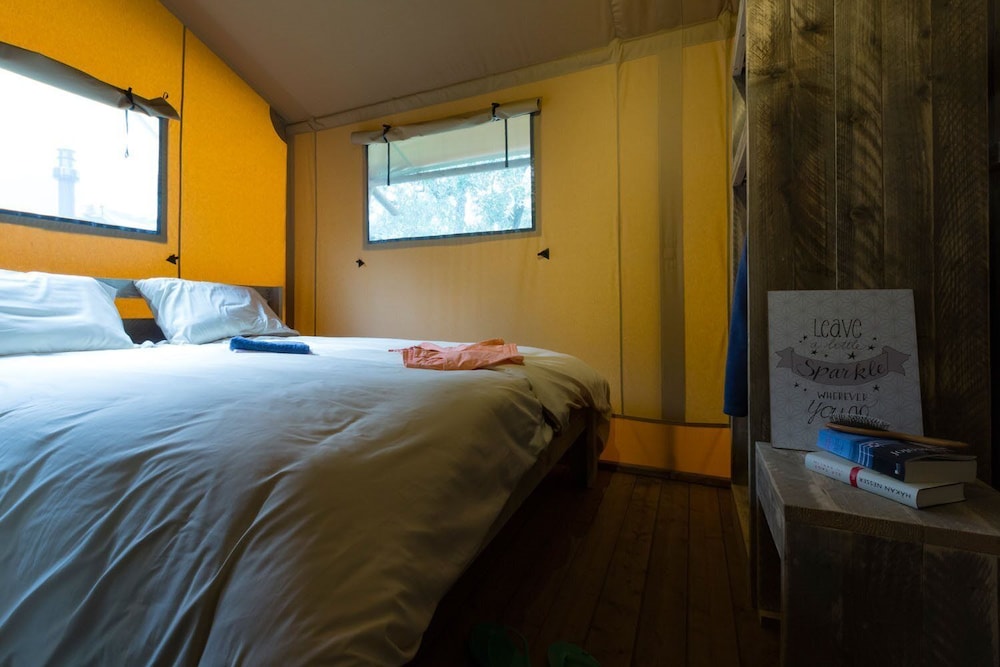 3 Bedrooms, Deluxe, Chalet, Double and Twin Beds, Murphy Bed