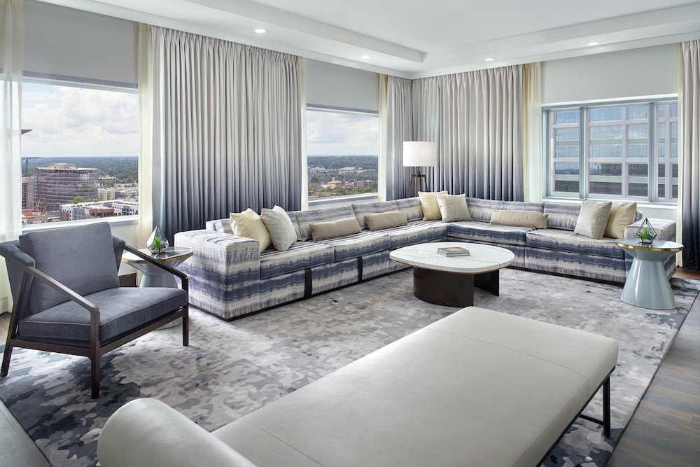 The Westin Charlotte 39/67