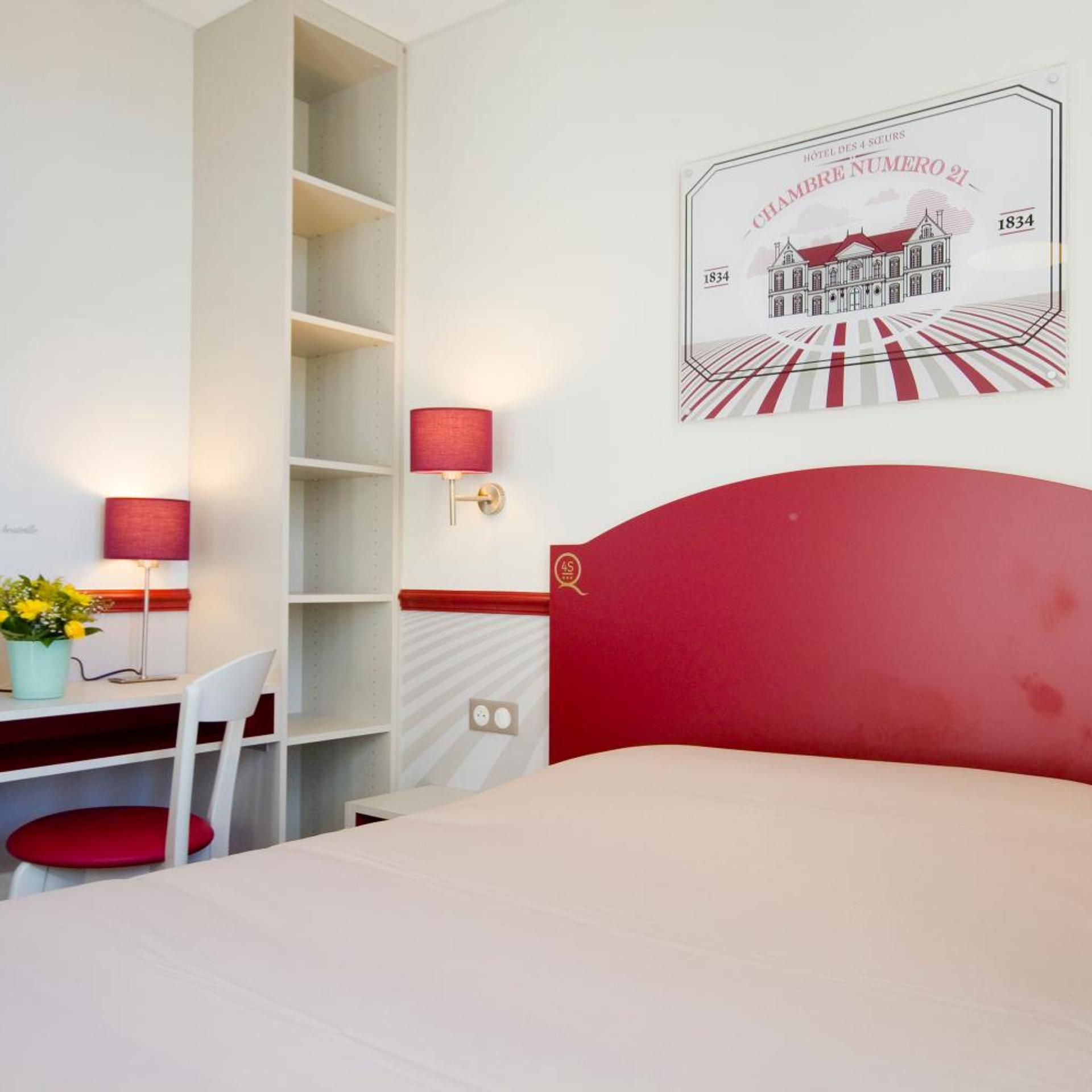 ROOM, SINGLE