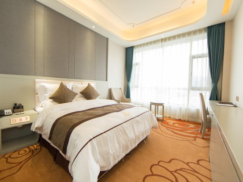 GreenTree Eastern Yibin Yijian Road New City Plaza Hotel 17/50