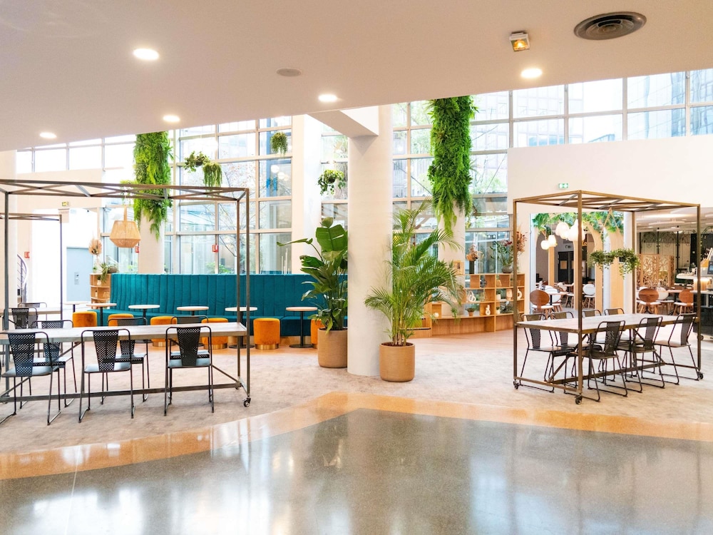 Mercure Paris Val de Fontenay 47/73