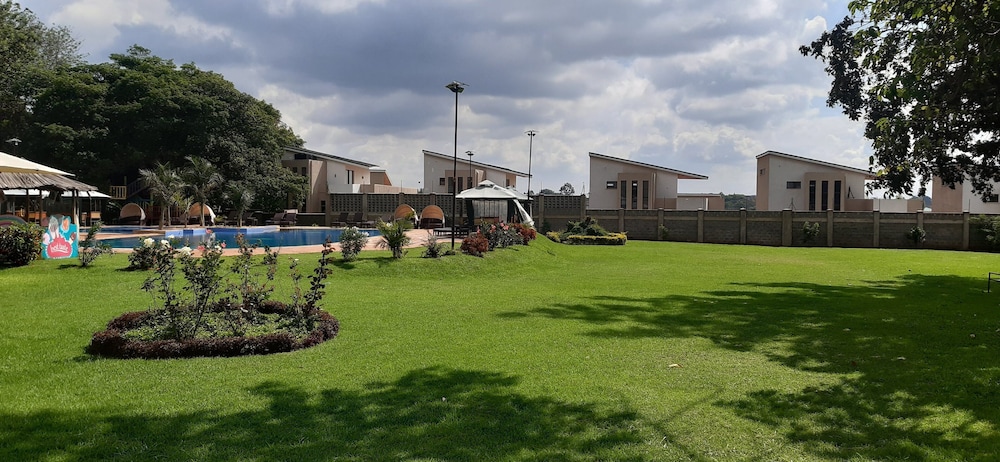 Elysian Resort 37/46