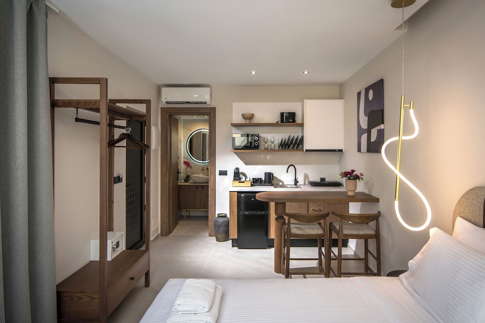 Vaya Suites by Omilos Hotels 43/49
