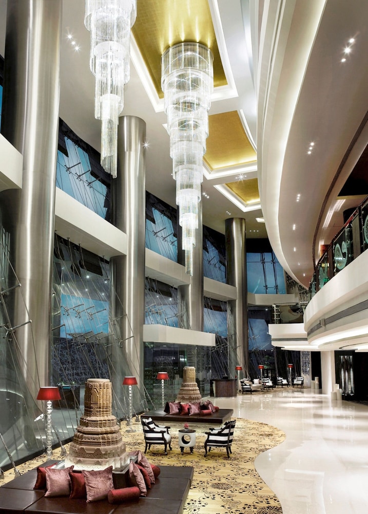 Sofitel Mumbai BKC 60/77