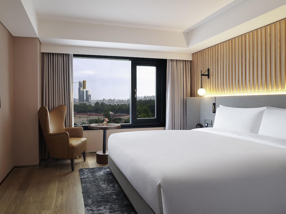 Mondrian Seoul Itaewon 23/78
