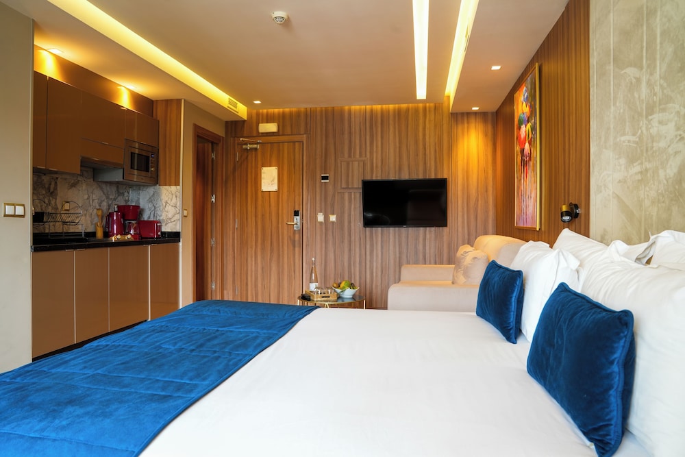 First Suites Hotel 18/35