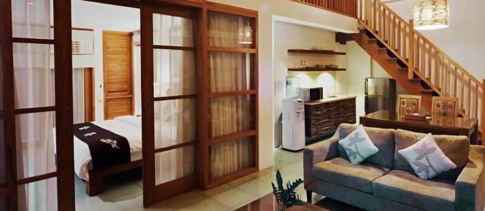 Villa Damar 27/36