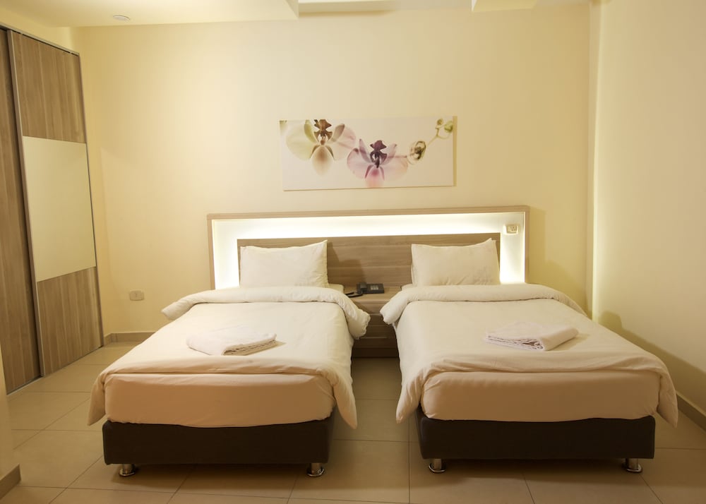 Lujain Hotel Suites 15/50
