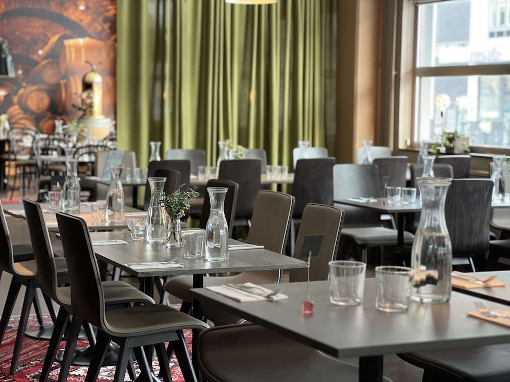 Quality Hotel Royal Corner 63/70