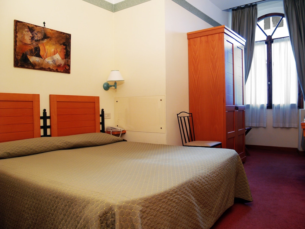 Hotel Botticelli 35/64