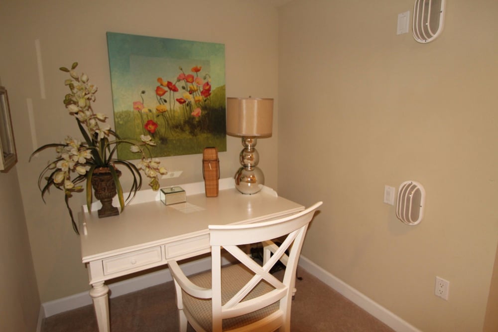 Grand Panama Beach Resort by Emerald View Resorts 37/77