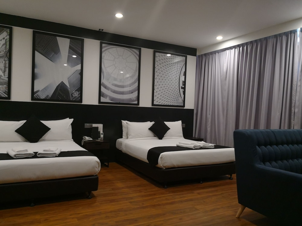 Bloommaze Boutique Hotel 26/69