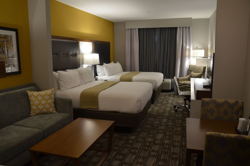 Holiday Inn Express Hotel And Suites Albany 25/67