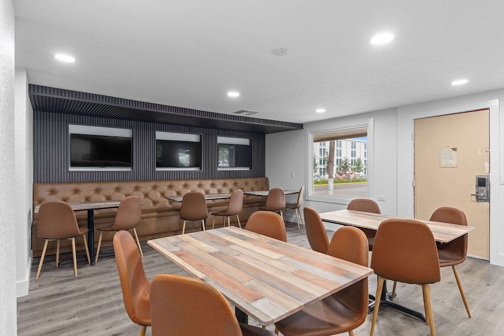 Travelodge by Wyndham Kissimmee/Orlando 36/46