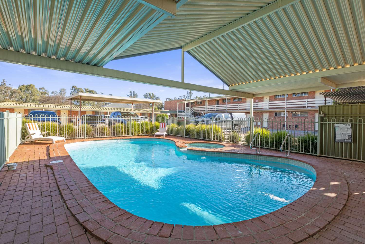 Comfort Inn Clubarham 14/23