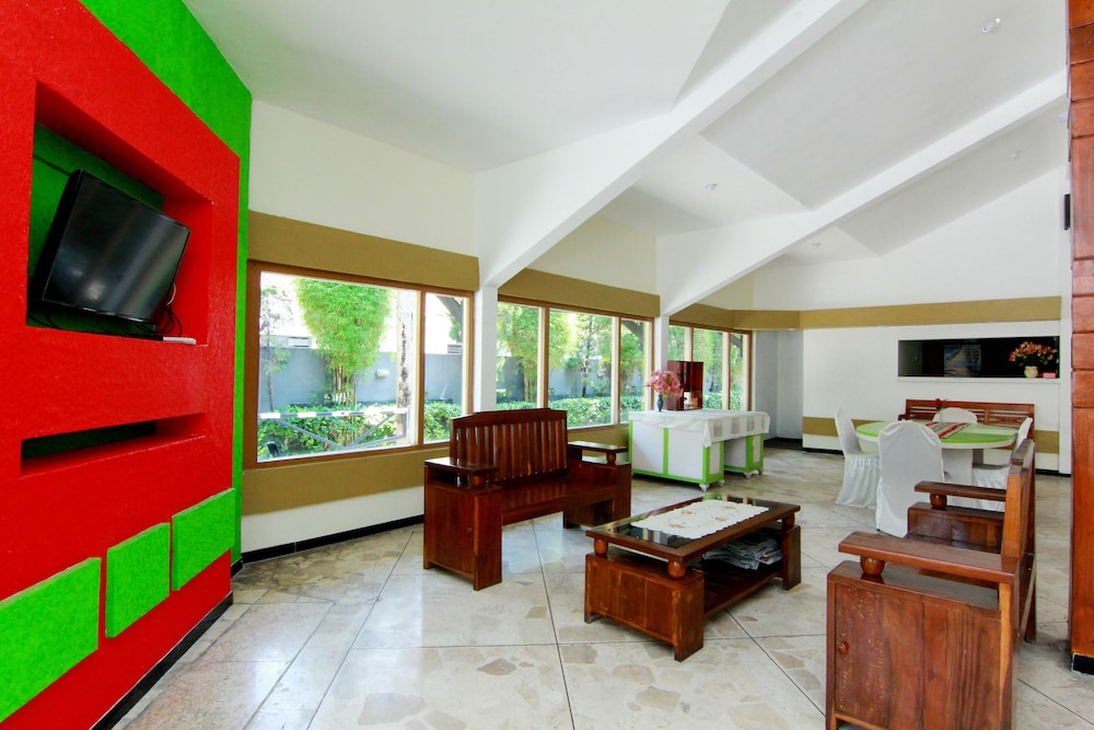 The Soemarsono Hotel 31/36