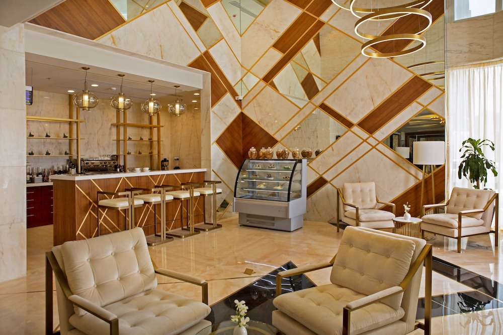 Century Hotel Doha 51/56