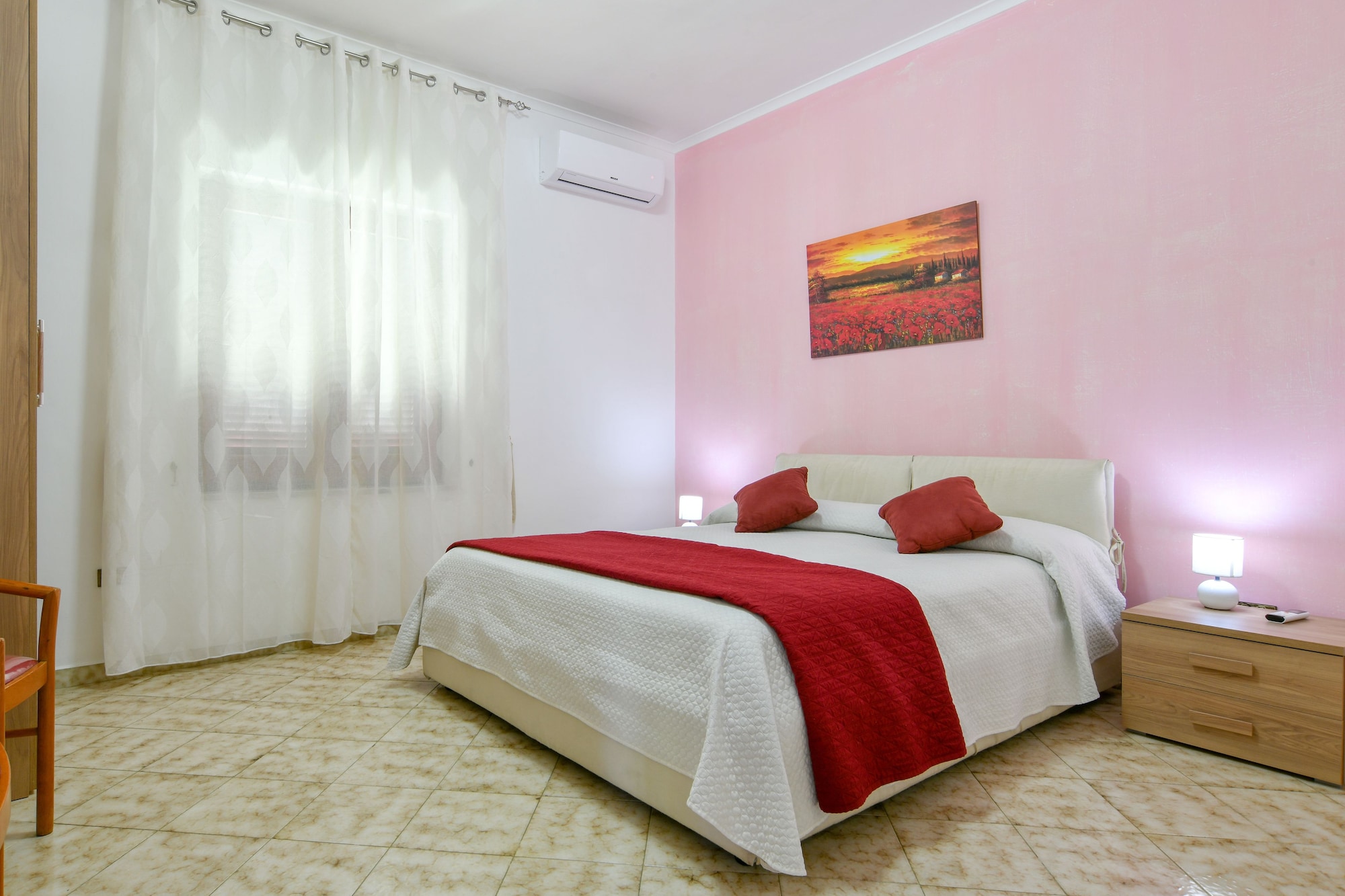 COMFORT, TOWN HOUSE, GARDEN VIEW