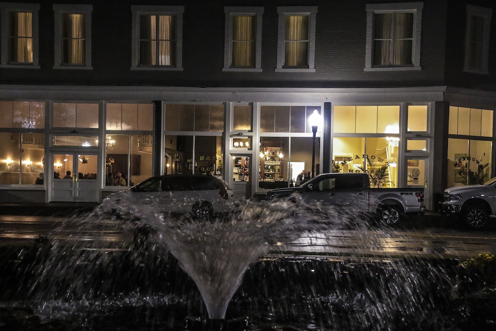 The Meadows Hotel 2/42