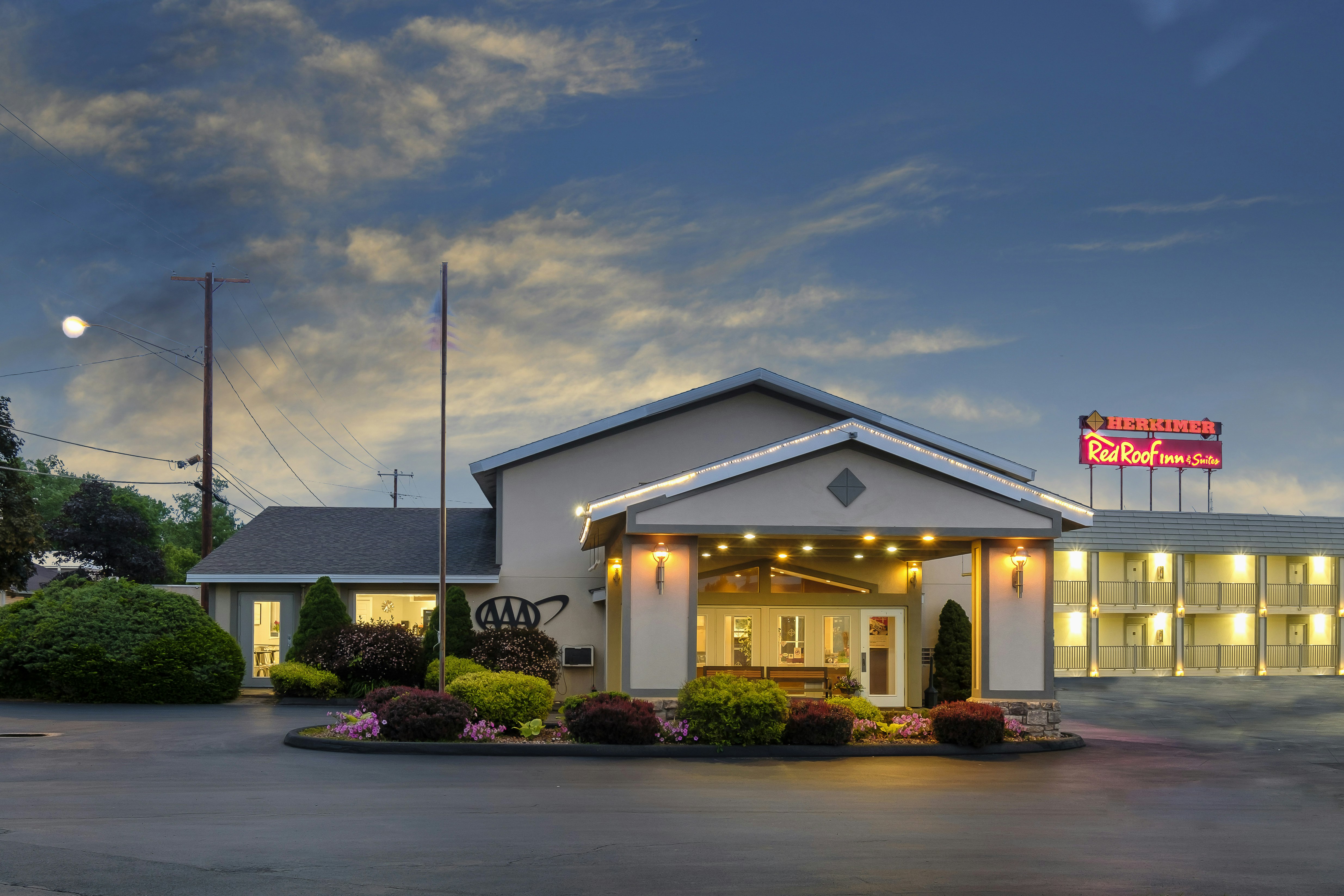Red Roof Inn and Suites Herkimer 4/46