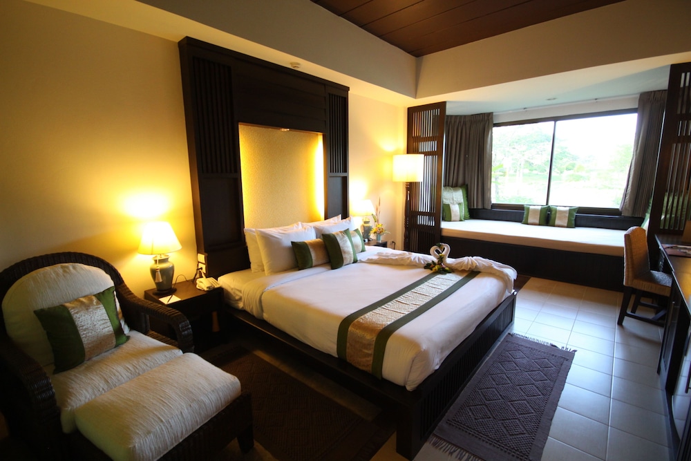 Mae Jo Golf Resort And Spa 14/50