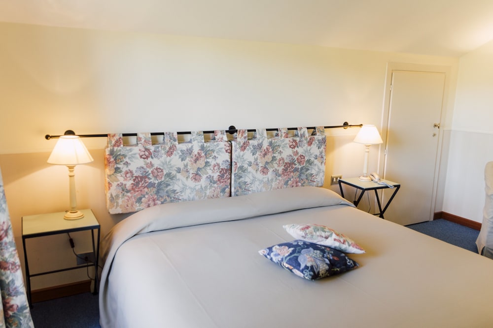 Hostellerie Du Golf 18/51