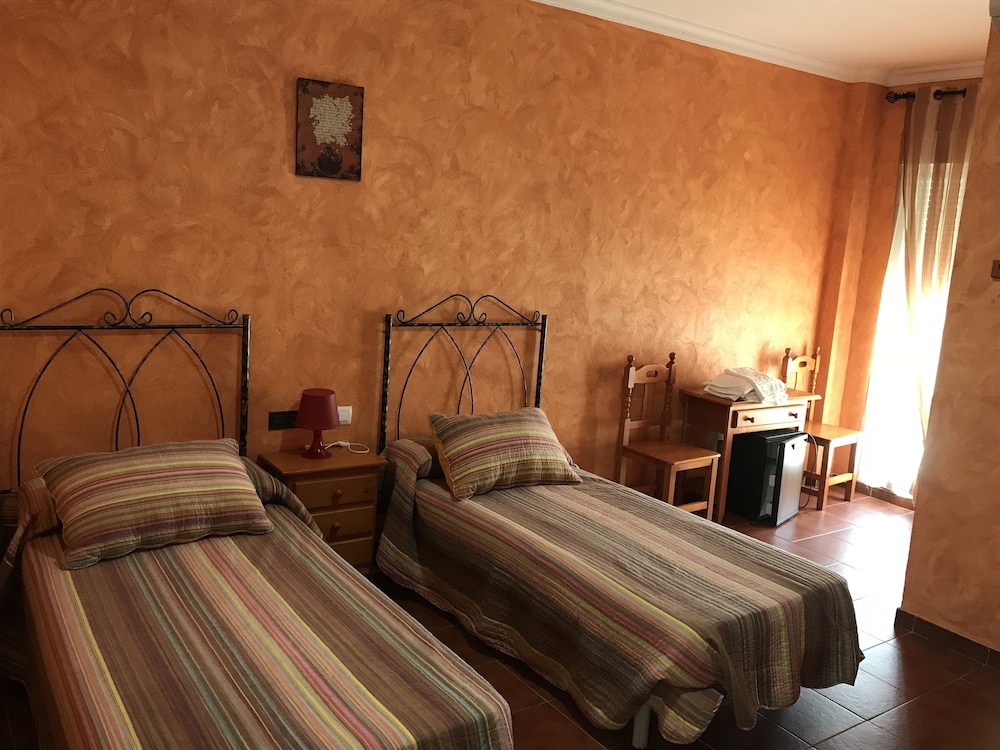 Hostal Restaurante El Mero 12/34
