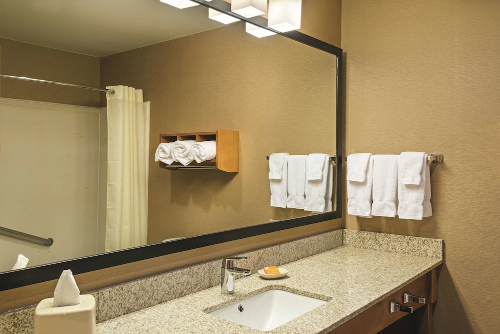 La Quinta Inn & Suites by Wyndham Coeur d Alene 16/41