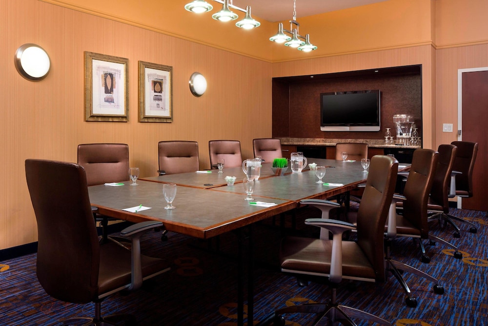 Courtyard By Marriott Columbia Missouri 35/38
