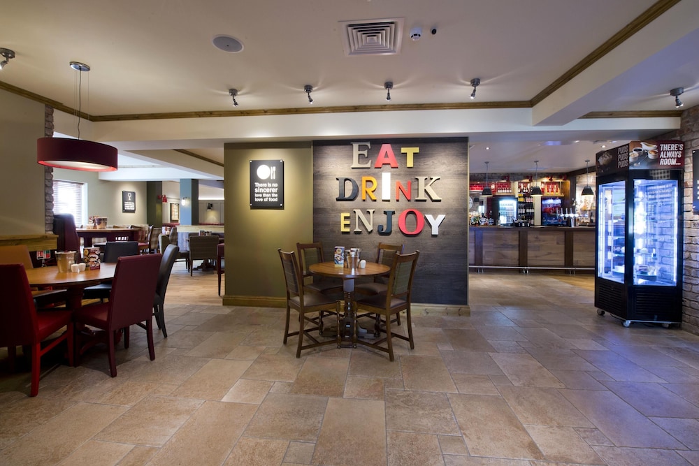 Premier Inn Abergavenny 32/41