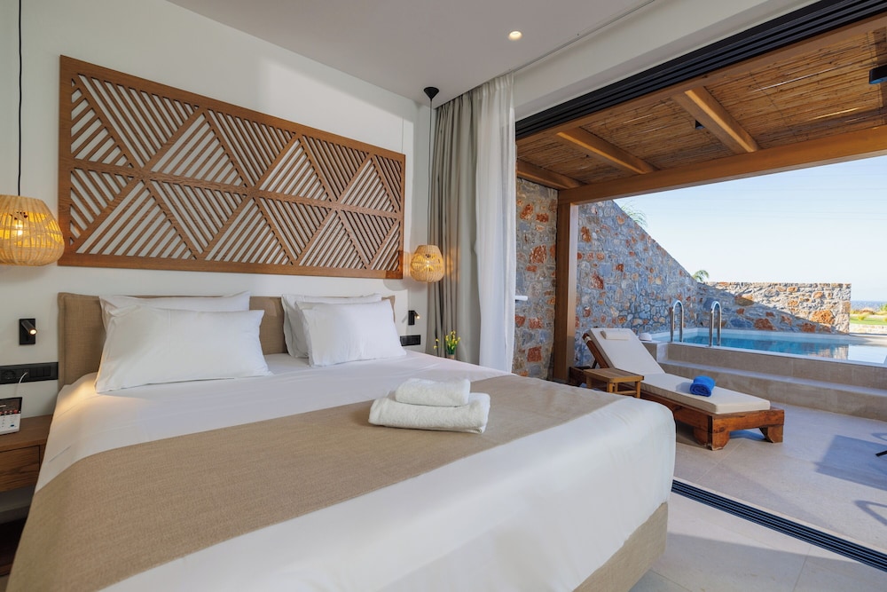 Deos Luxury Suites 14/50