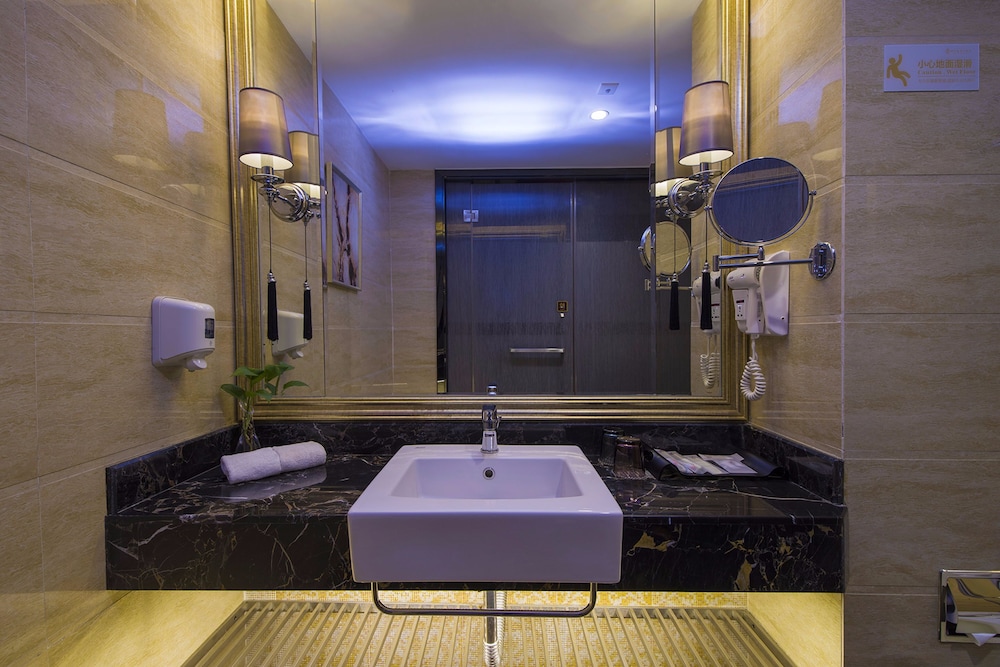 Zhong Tian Mayfair Hotel 55/56