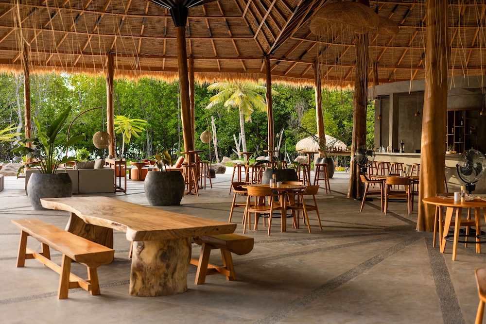 Menjaga Bay Resort Komodo 32/40
