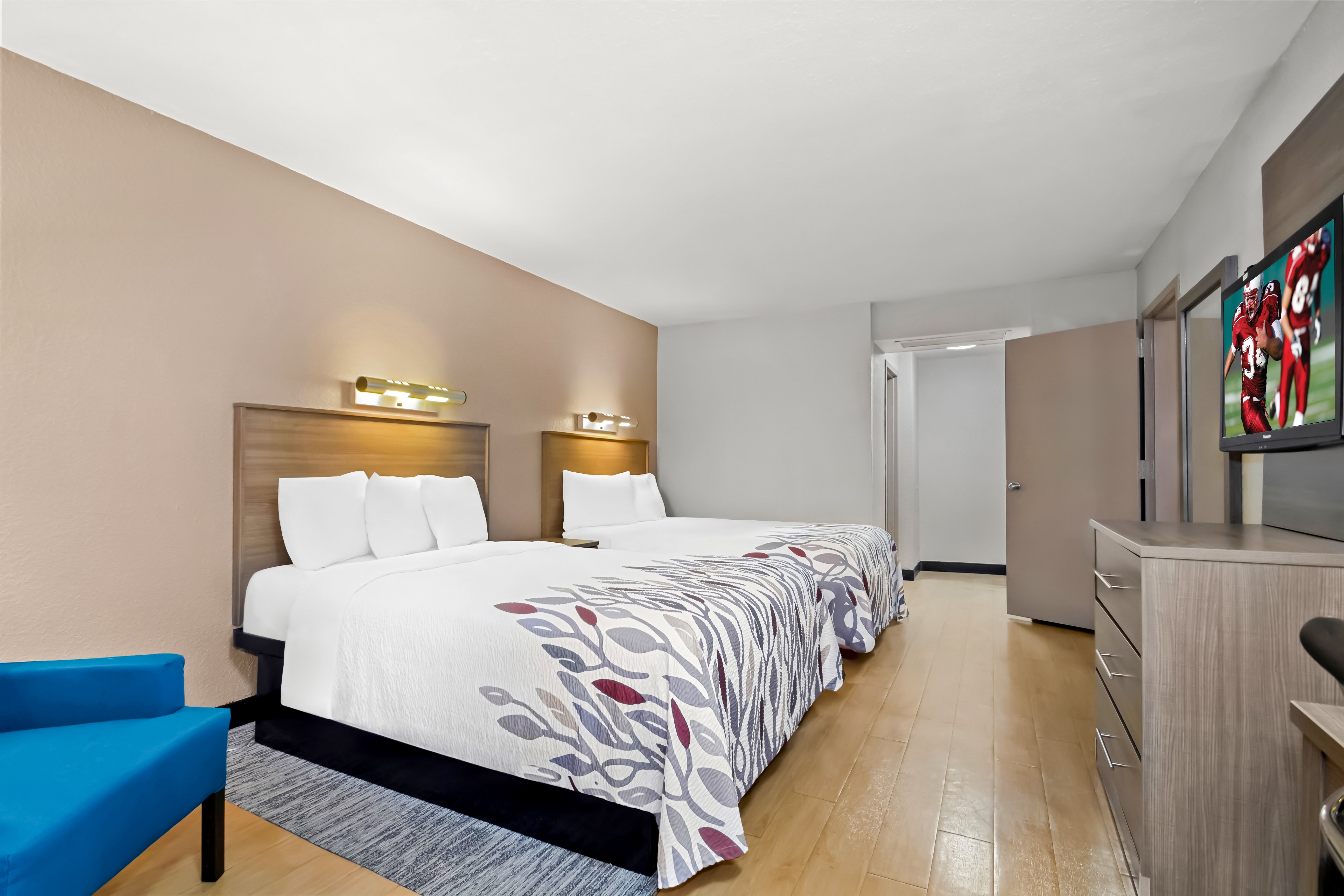 SUITE, 2 DOUBLE BEDS