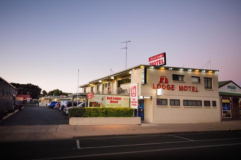 A&A Lodge Motel Emerald 3/36