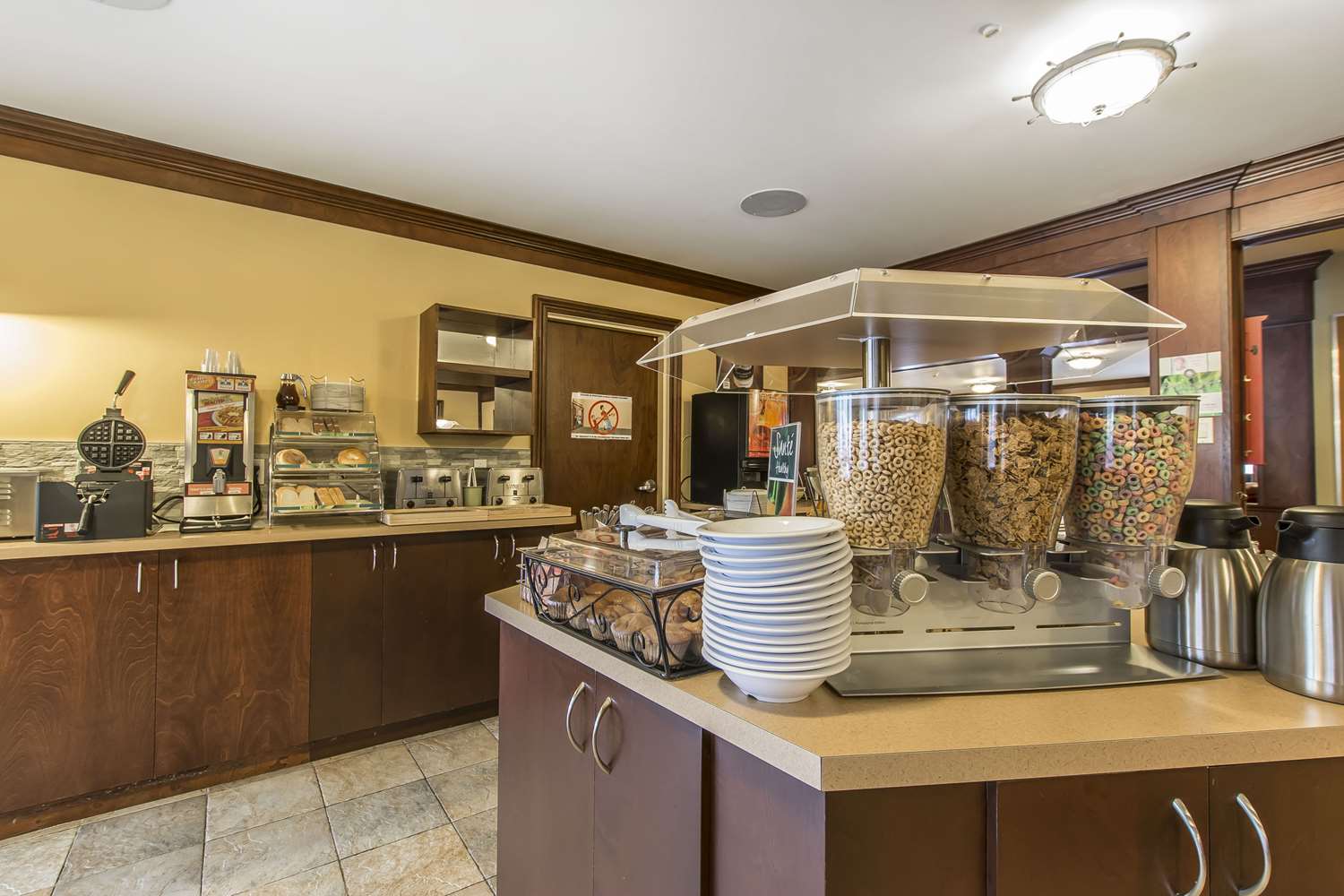 Quality Inn Riviere-Du-Loup, Qc 3/14
