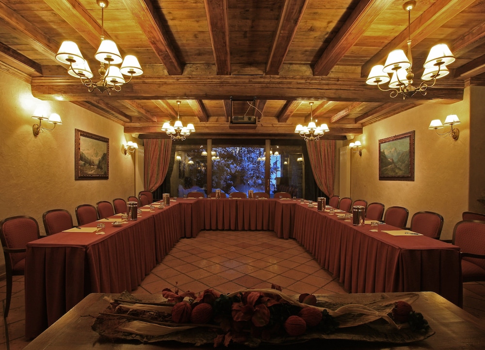 Relais Mont Blanc Hotel and Spa 33/50