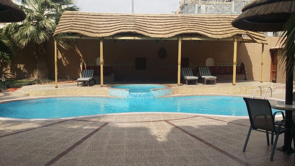 Boudl Al Fayhaa 52/57