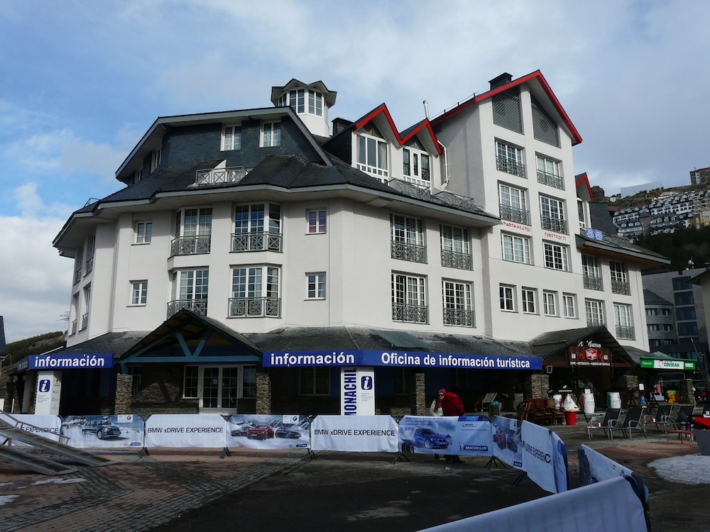 Apartamentos Sabica Nevada Plaza 1/17