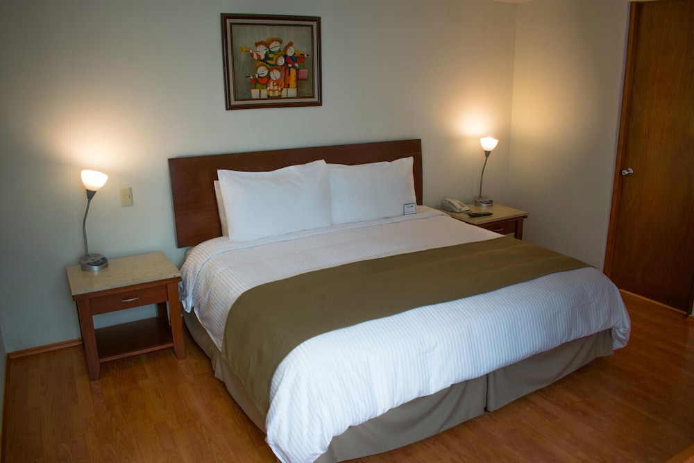 Residence L Heritage Aristoteles 140 By Bluebay Ex Suites Aristoteles 140 11/57