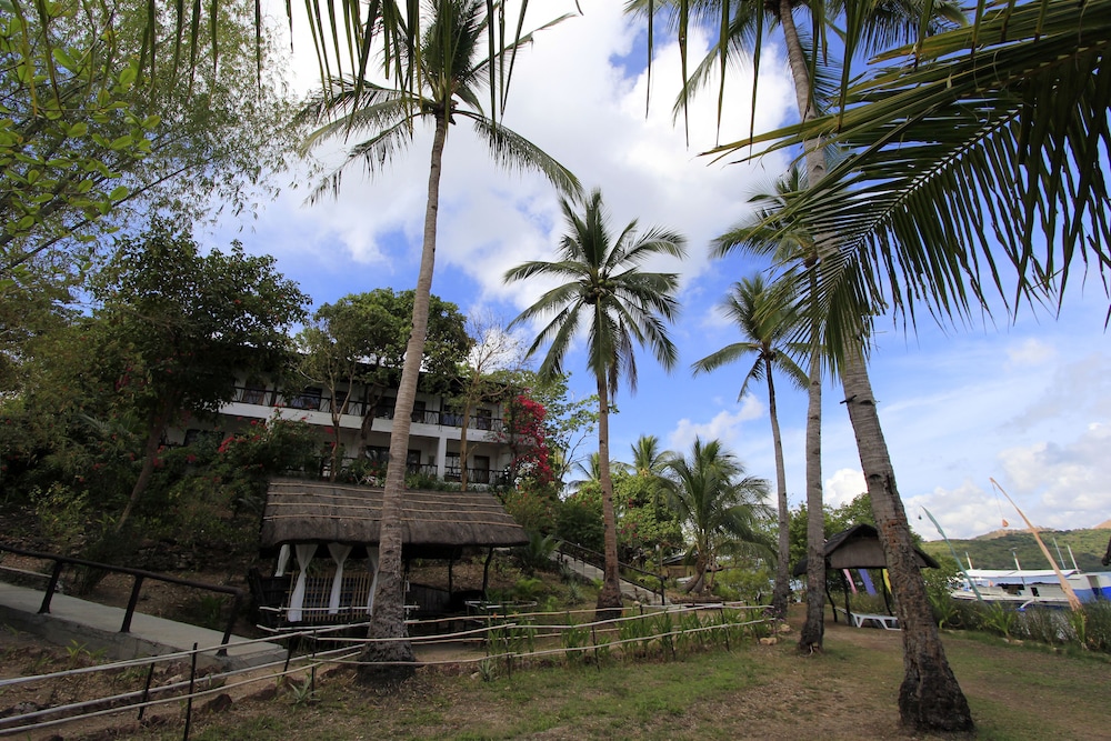 Discovery Island Resort and Dive Center 41/50