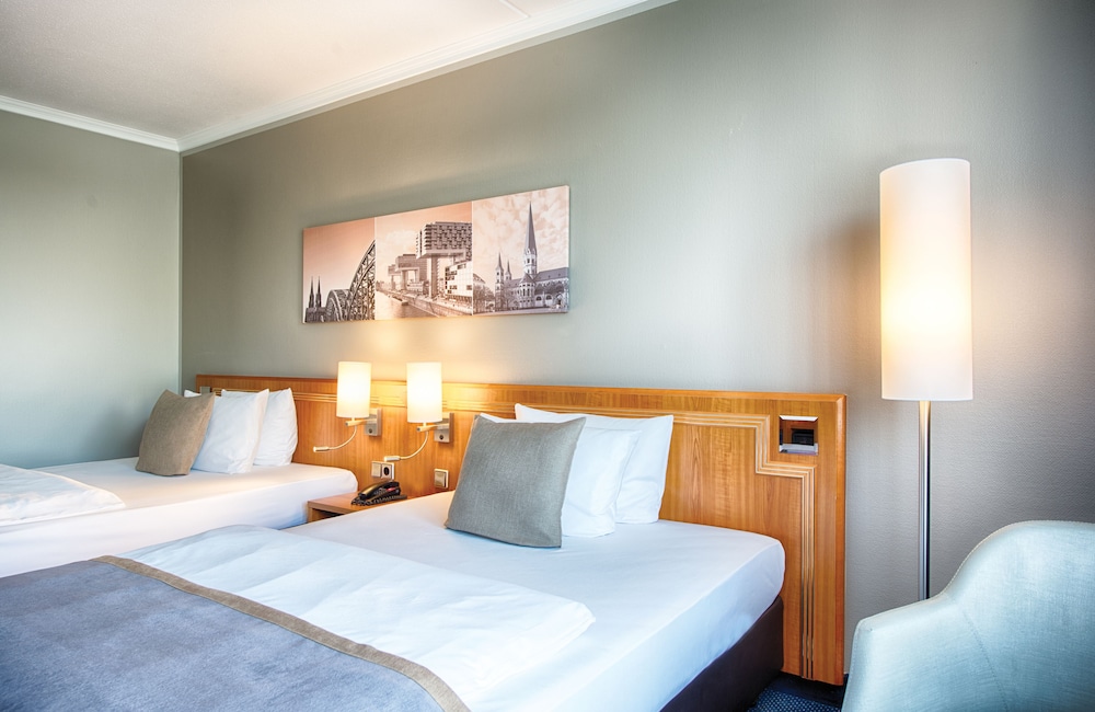 LEONARDO HOTEL KOLN BONN AIRPORT 14/57